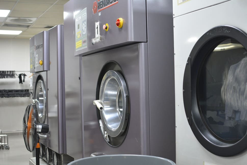 Giặt hấp, giặt khô (dry clean) đồ hiệu